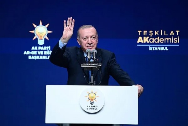 Cumhurbaşkanı Erdoğan'dan Özgür Özel'e sert sözler! Muhalefetin 3K girdabı